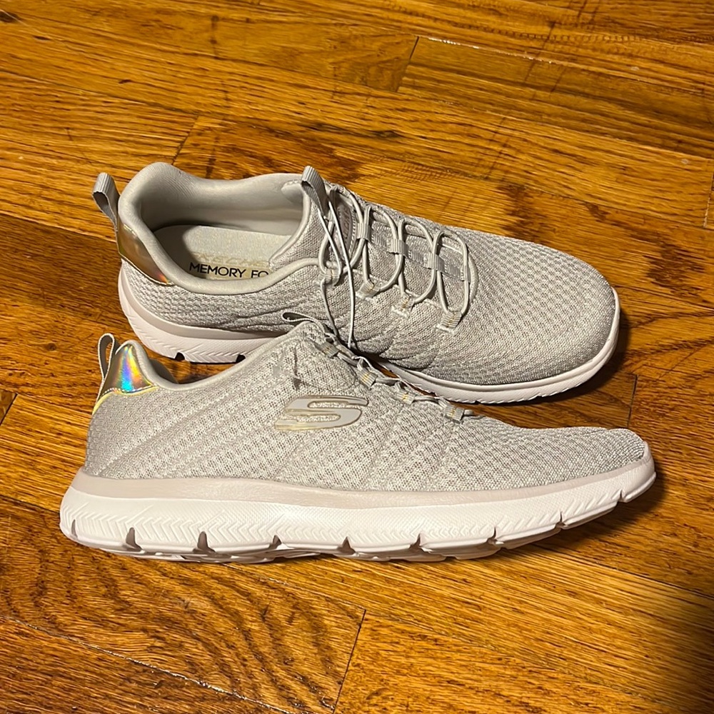 Skechers Silver with Iridescent backs Bungee Lace Memory Foam Sneakers WIDE FIT